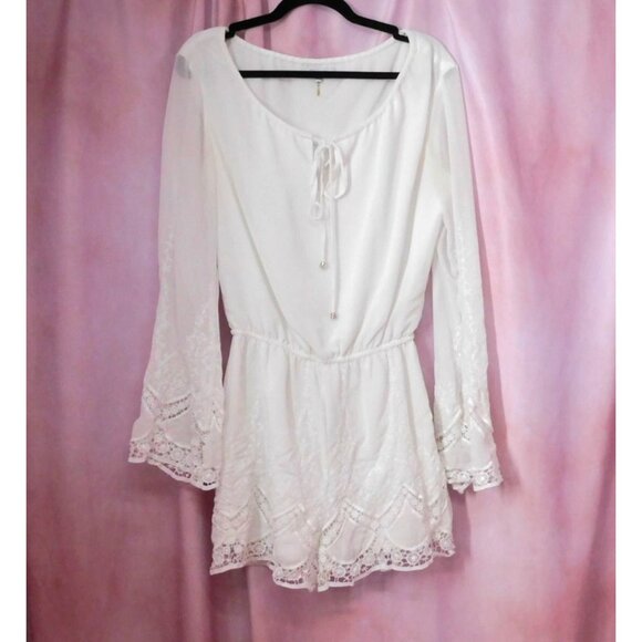 Lucy Paris Pants - lucy paris Lace Embroidered Romper Medium White Bell Sleeves Lined
